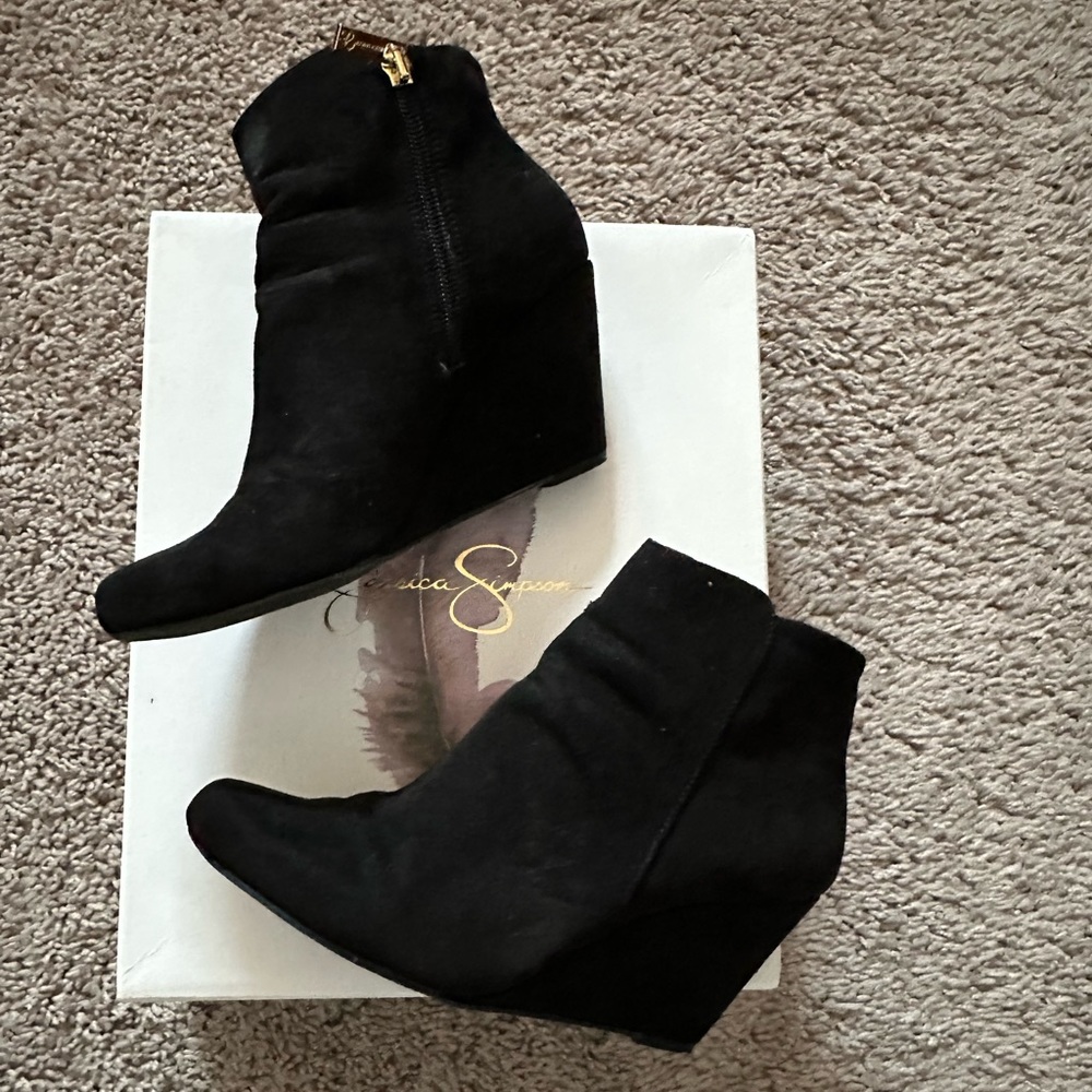 Jessica Simpson JS Rossie wedge bootie